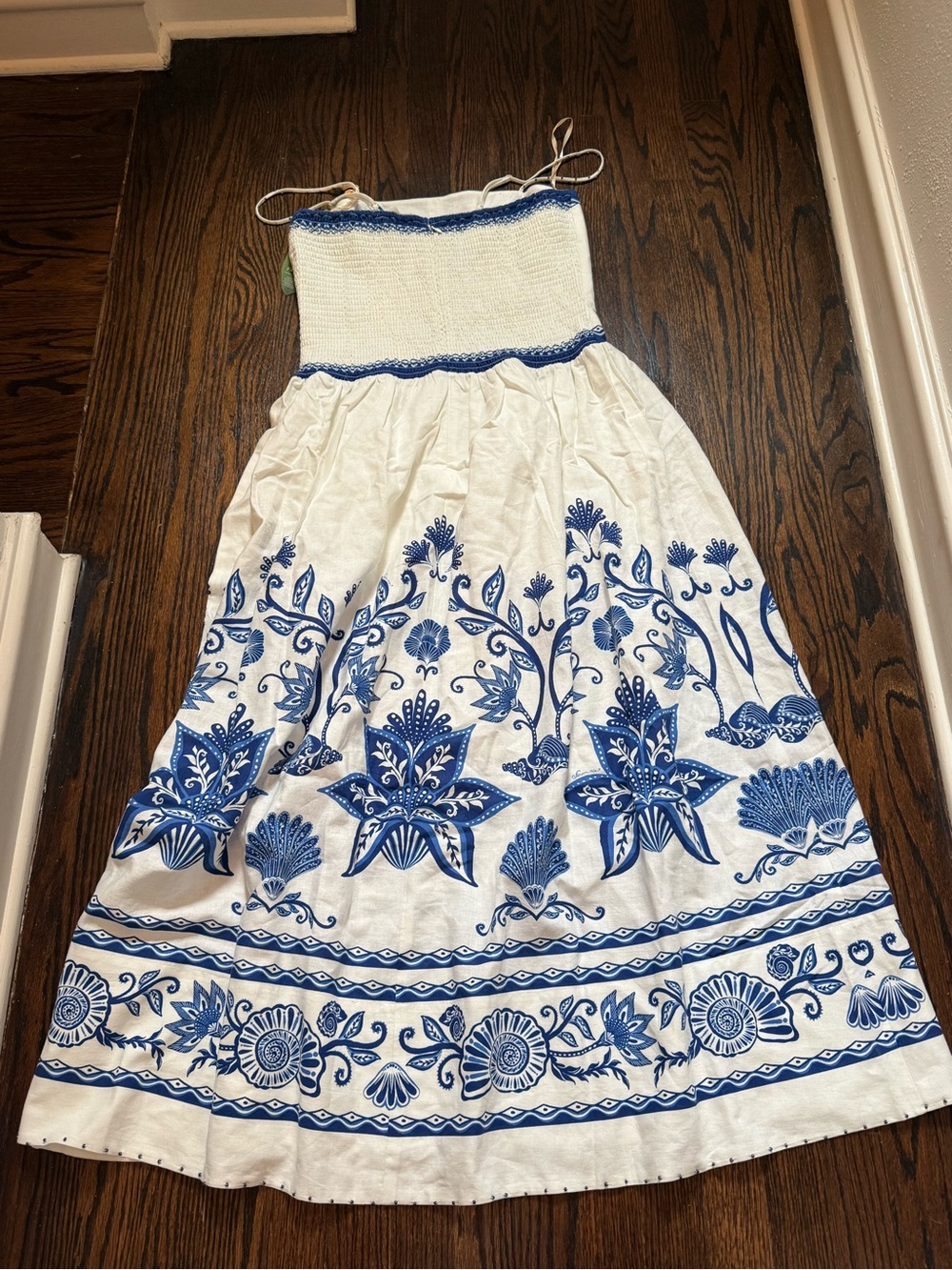 FARM Rio Shell RioWhite Maxi Dress with Blue Floral Embroidery - Picture 2 of 9